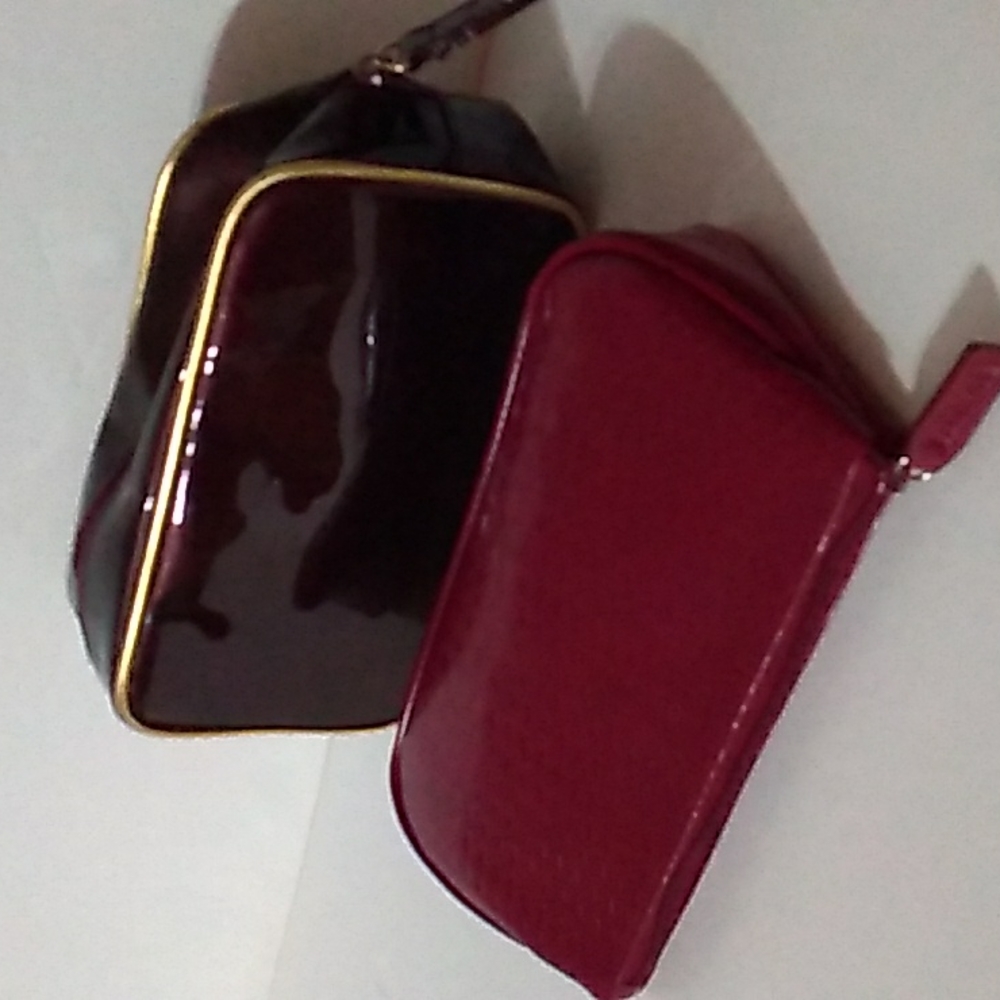 2 Cosmetic Bags Clinique Red